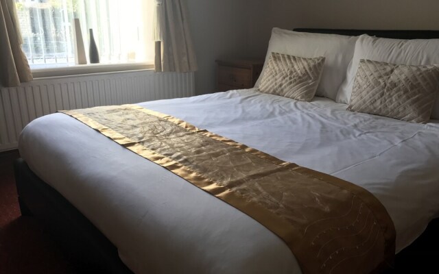 The Dillwyn Arms Hotel