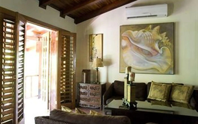 Hotel Villas Lirio