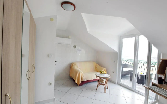 Stone Villa Rea