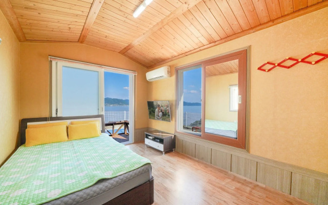 Suncheon Jeonmangjoeungot Pension