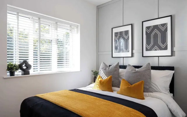 Cosy Apartment in the Heart of Sale