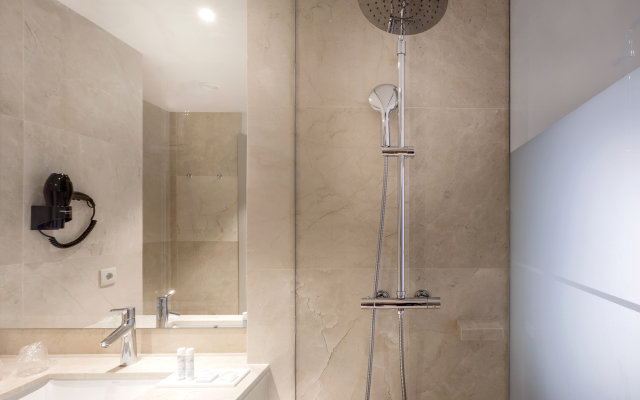 Oporto Airport & Business Hotel