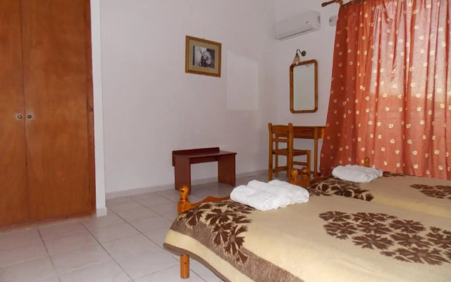 Havana Studios & Apartments