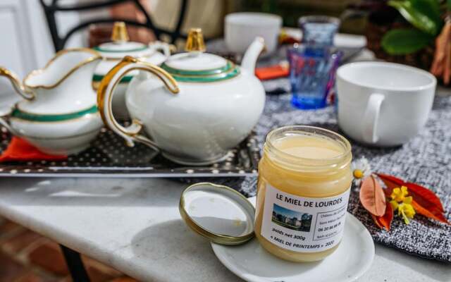 Chateau De Lourdes Cancale St Malo