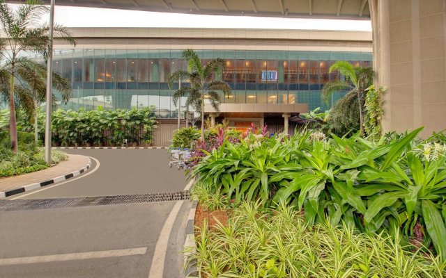 Niranta Airport Transit Hotel & Lounge T2 Intl Departures