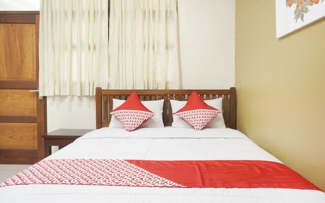OYO 462 Nugraha Residence