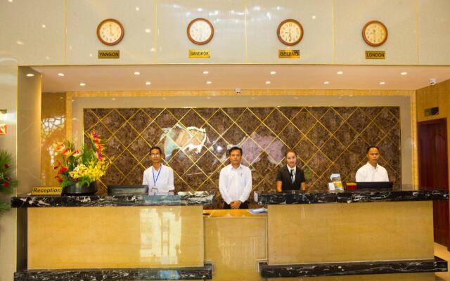 Apollo Hotel