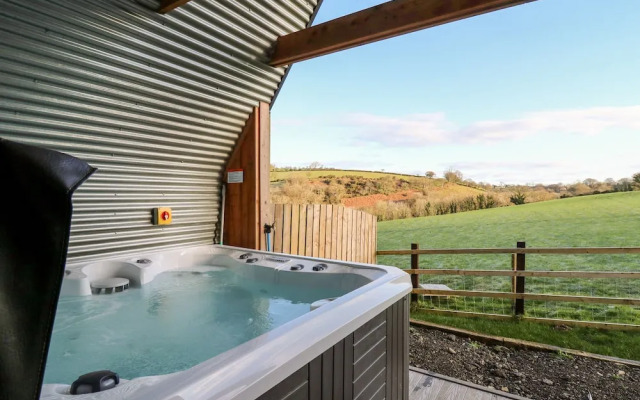 Valley View Hideaway