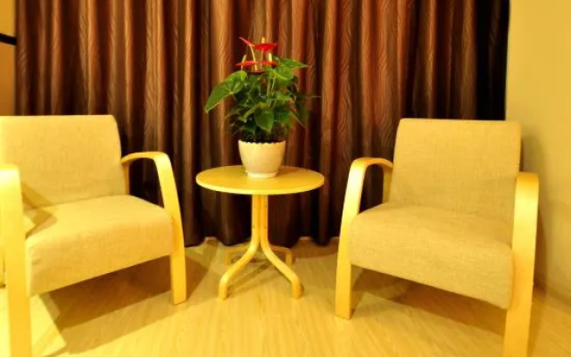 7 Days Premium (Xi'an Great Wild Goose Pagoda Xiaozhai Metro Station) – Guest Rooms – Xi'an
