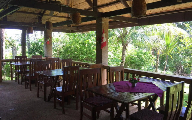 FloWer Beach Resort