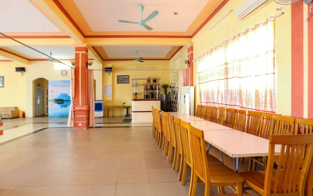 OYO 593 Bach Duong Hotel