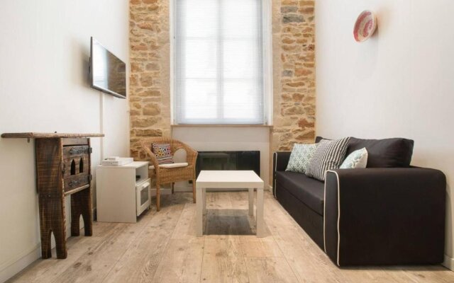 GuestReady - Modern Duplex for 3 people in the Heart of Lyon!