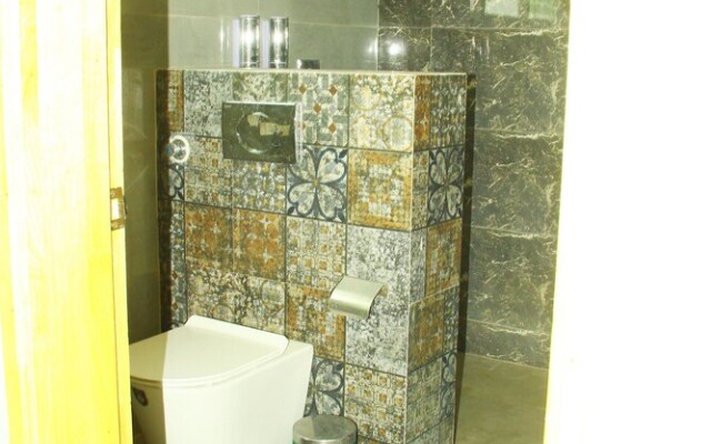 Sri Sampoorna Hotel