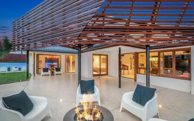Your Luxury Escape One Coral