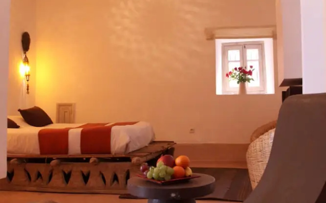 Riad O2