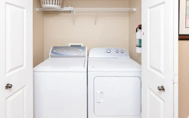 Phoenix on the Bay 2 by Brett Robinson Vacations