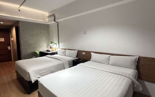 Travelbee Seaside Inn