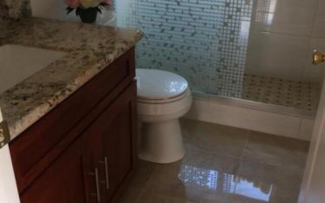 1700-1900 Ala Moana Hawaii Studio 2