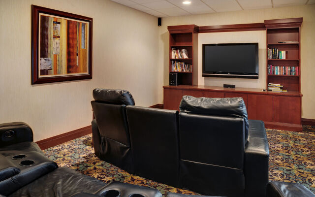 Staybridge Suites Oakville by IHG