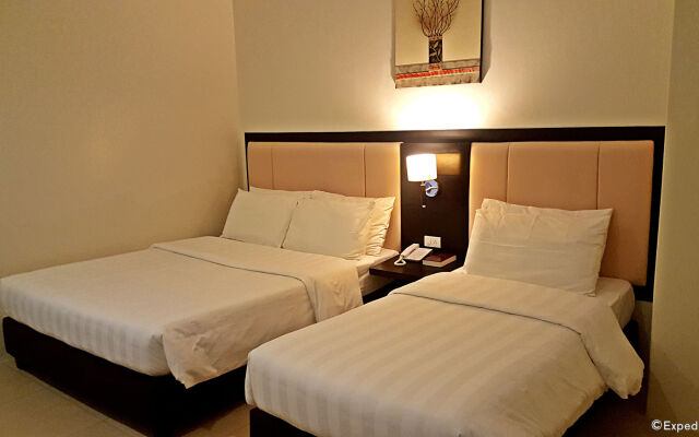 Manhattan Suites Inn