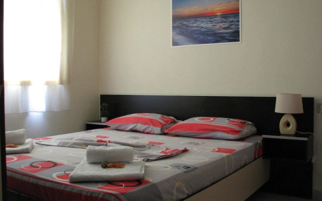 Aparthotel Vila Tufi