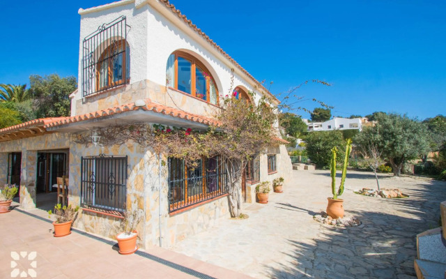 Villa Hugo 11 by Abahana Villas