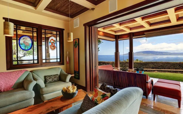 Aloha Spirit Maui 2 Bedroom Home by RedAwning