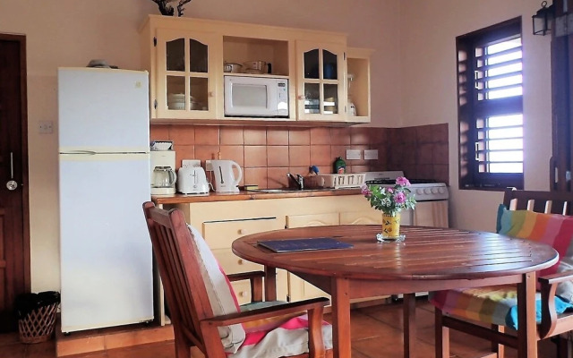 Two Bays Beach Villa Apartment and Studios