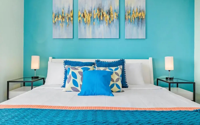 Oceanside Luxury The Cove Palm Beach 2BR 2 5BA