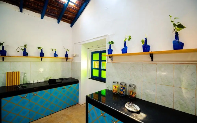 OYO 10868 Home Villa Calangute Beach