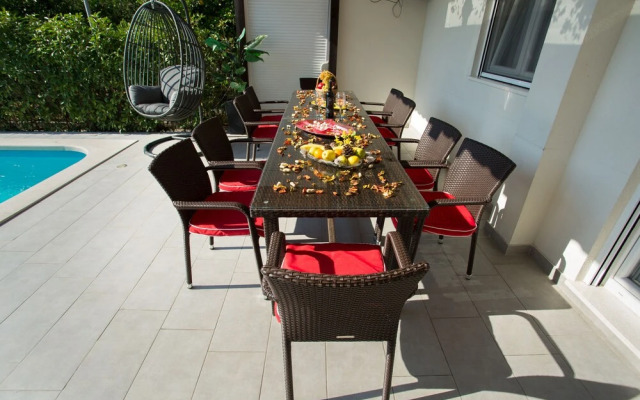 Villa Mami