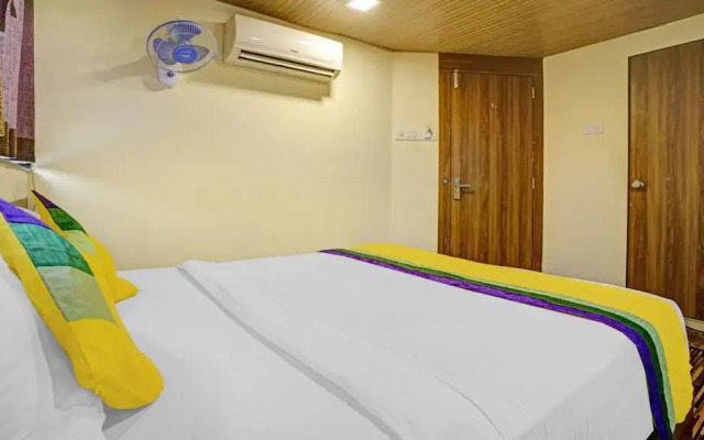 New Harshita inn By Glitz Hotel