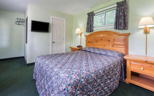 Knights Inn Bracebridge