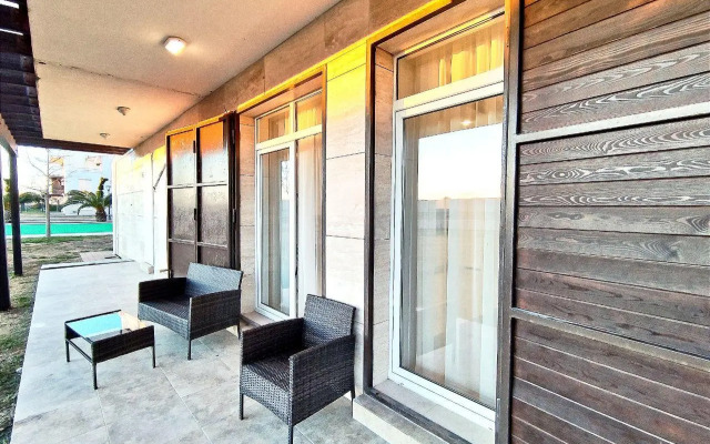 Sochi for three nights on Parashnaya street 25