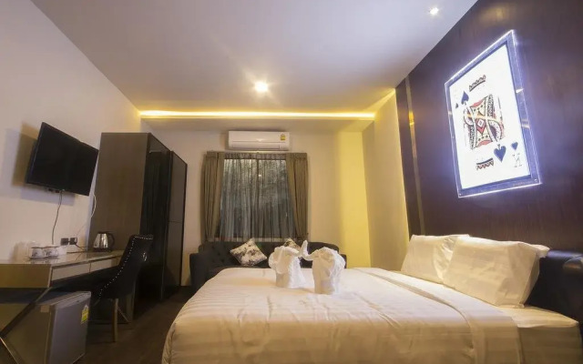 Golden Triangle Hotel Tachileik by Yotaka Group