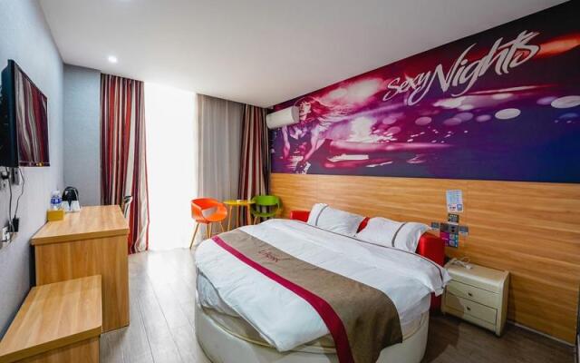 Thank Inn Henan Xinxiang Fengqiu County Funan Road