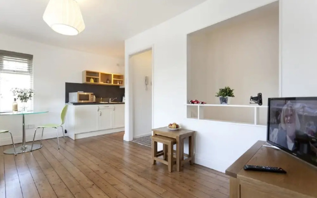 Trent Bridge View Apartment