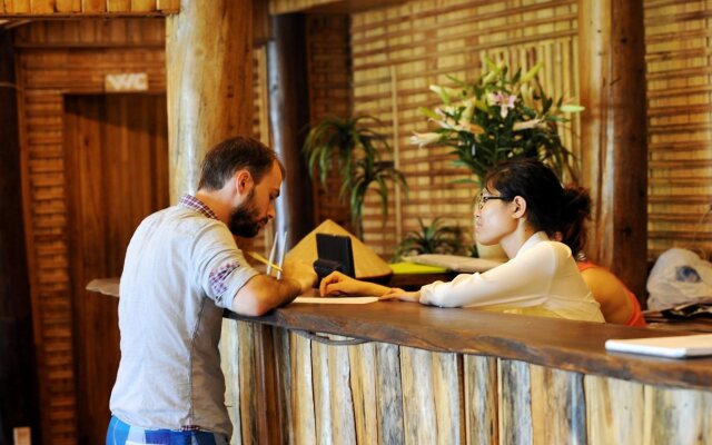 Monkey Island Resort