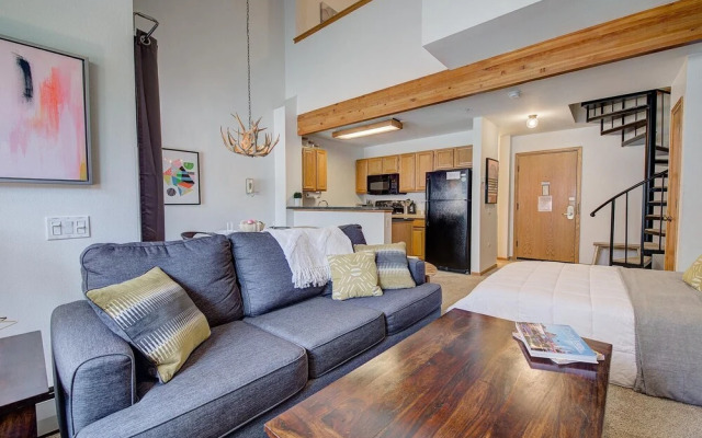 Ski-in Downtown Breckenridge Condo