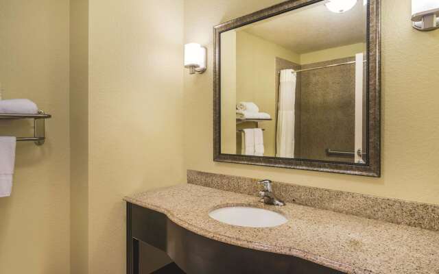 La Quinta Inn & Suites by Wyndham Brandon Jackson Airport E