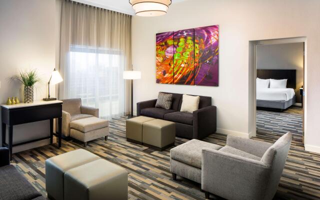 HYATT house Charlotte/Center City