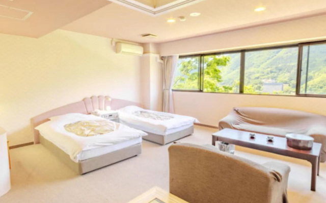 Hotel Second Stage – Guest Rooms – Takamatsu
