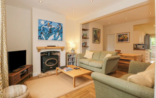 6 Melinda Cottage