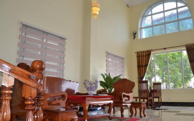Bonnie Villa