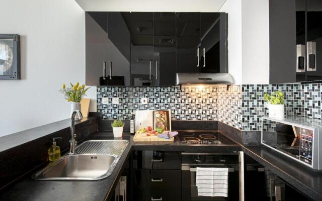 Nasma Luxury Stays - Botanica Tower