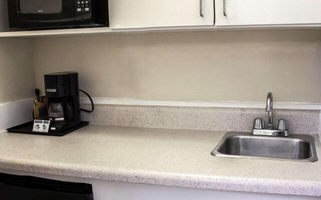 Quality Inn & Suites St Augustine Beach Area