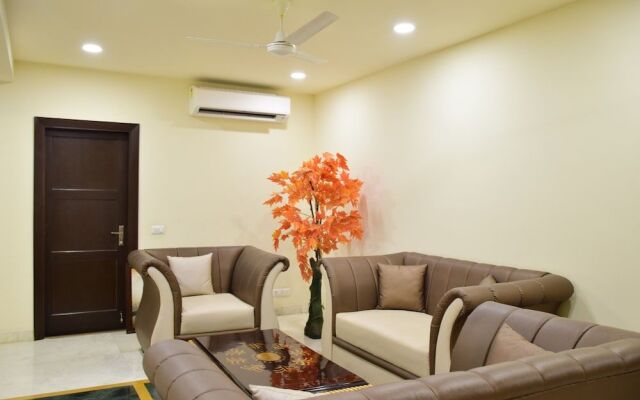 When In Gurgaon - Service Apartments Next to Artemis Hospital