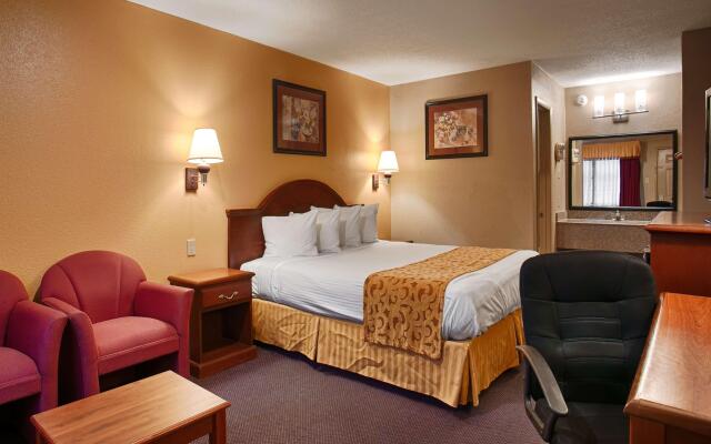 Best Western Delhi Inn