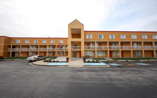 Copley Inn & Suites, Copley - Akron