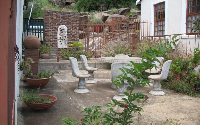 Toverberg Guest Houses